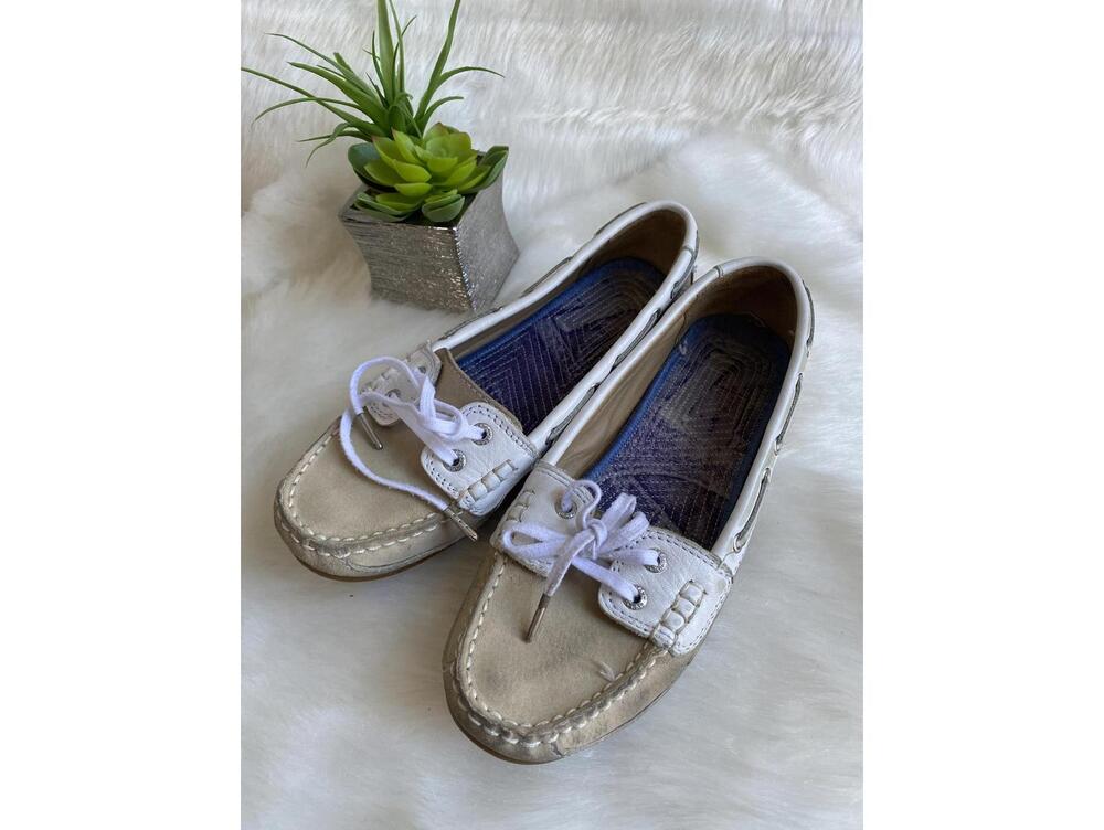 SeBago Women's Beige and White Loafers with Lace-Up Detail Size 8
